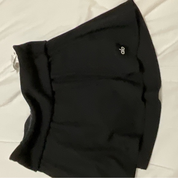 ALO yoga black skirt medium size - Picture 2 of 6